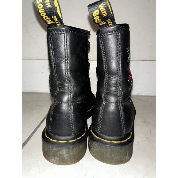 Doc‎ Martens Rose Boots Embroidered 1460 Leather US 7 8 Hole - Picture 4 of 10